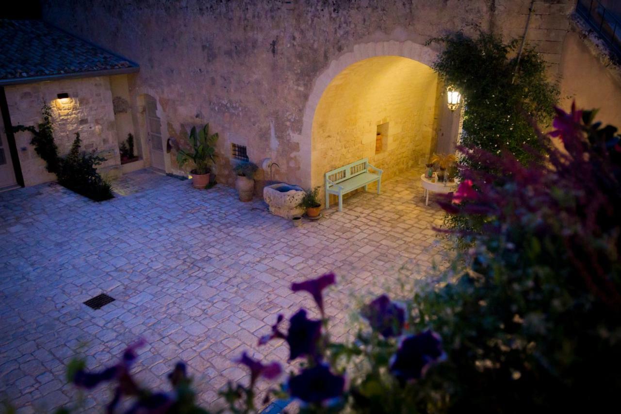 Terre di Cavalusi Relais Guest House Donnafugata Bagian luar foto