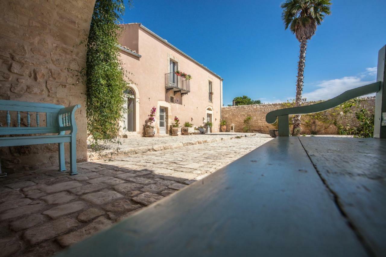 Terre di Cavalusi Relais Guest House Donnafugata Bagian luar foto