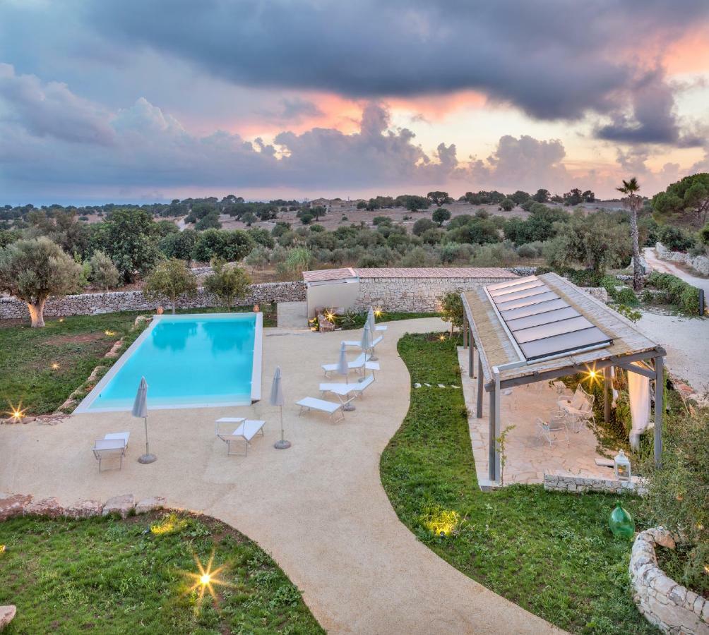 Terre di Cavalusi Relais Guest House Donnafugata Bagian luar foto