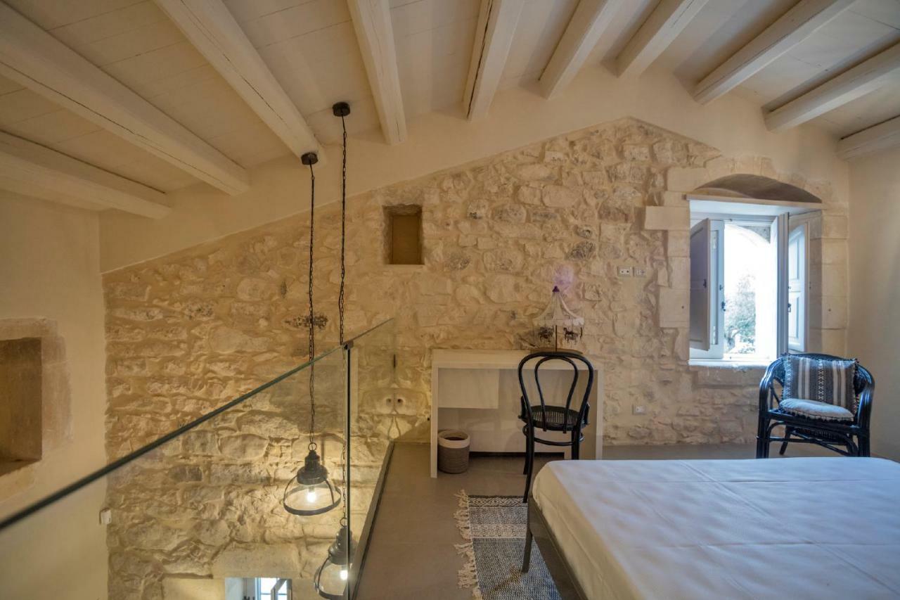 Terre di Cavalusi Relais Guest House Donnafugata Bagian luar foto