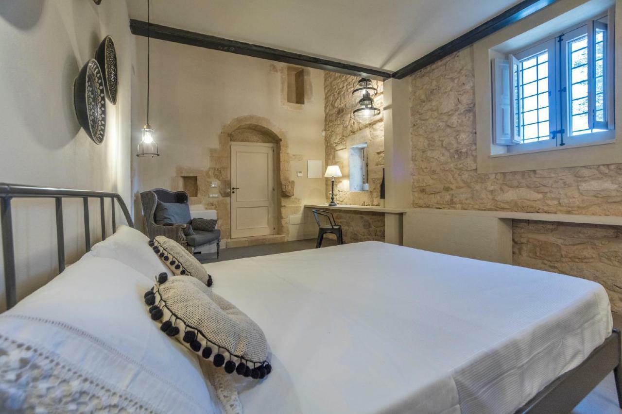 Terre di Cavalusi Relais Guest House Donnafugata Bagian luar foto