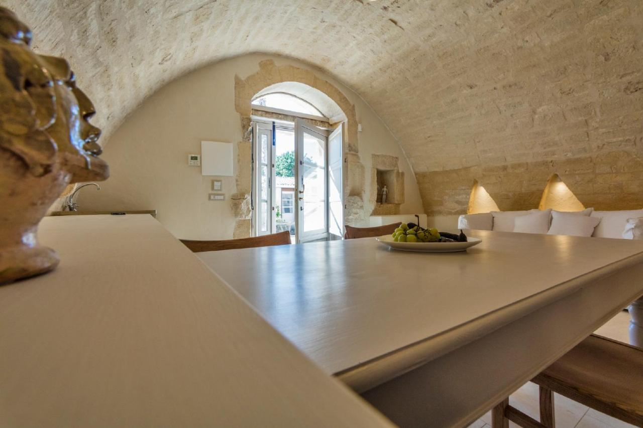 Terre di Cavalusi Relais Guest House Donnafugata Bagian luar foto
